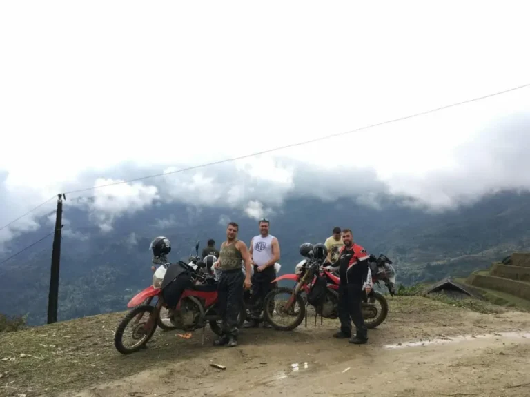 Hanoi Motorbike Tour to Tam Coc Hoa Lu Cuc Phuong National Park